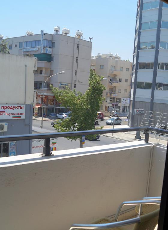 Destalo Court Larnaca Apartment المظهر الخارجي الصورة