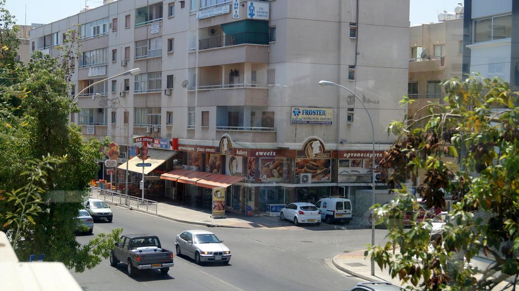 Destalo Court Larnaca Apartment المظهر الخارجي الصورة